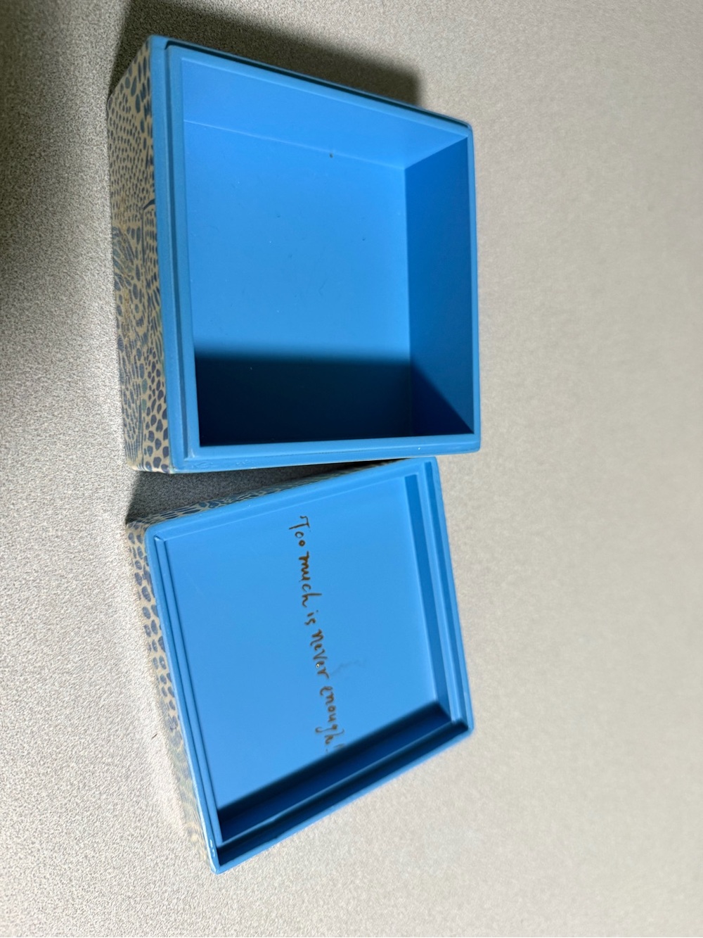 Lilly Pulitzer Blue & White Patterned Jewelry Box with Gold Trim - Picture 3 of 4